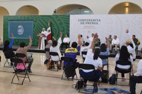 Este martes el Presidente Andrés Manuel López Obrador ofreció su conferencia de prensa en la ciudad de Veracruz, en donde se encuentra con motivo de la celebración del 200 Aniversario de la Armada de México.  