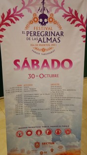 La secretaria de Turismo, Xóchitl Arbesú Lago, invitó al Festival <em>Peregrinar de las Almas</em>, del 29 al 31 de octubre, en el parque Takilhsukut, en Papantla. 