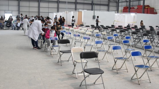 El funcionario aseguró que antes del invierno (diciembre), todos los mayores de 18 años quedarán vacunados, sin embargo aún se desconoce cómo lo podrán hacer quienes están a días de alcanzar esa edad y no pueden acceder ni a registarse. 