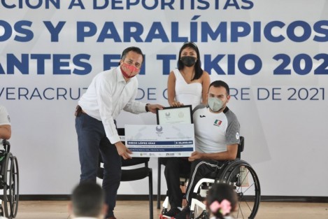 Gobernador Cuitláhuac García recibió a deportistas participantes en Olimpiadas y Paralimpiadas Tokio 2020, así como medallistas de los Nacionales CONADE 2021; les refrenda su apoyo.