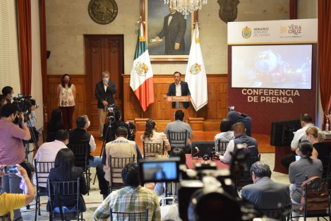 El gobernador Cuitláhuac García Jiménez, anunció una inversión de 8 mil millones de pesos para Coatzacoalcos por parte de la empresa Braskem Idesa. La cual tiene convenios con PEMEX. Por parte del gobierno del estado hay disposición en lo que le corresponde.