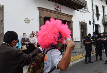 Este lunes 18 de octubre, el Organismo Público Local Electoral (OPLE) hizo la entrega de constancias de asignación a 20 diputados plurinominales del estado de Veracruz.