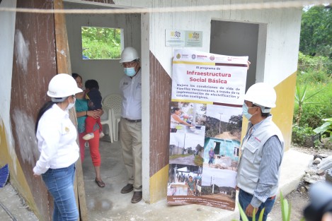 Al verificar los proyectos y la conclusión de obras en los municipios de Zentla y Chocamán, el titular de SEDESOL, Guillermo Fernández Sánchez, destacó que en tres años los resultados son halagadores, pues con base en datos recientemente publicados por el INEGI, el rezago de acceso a la alimentación de calidad fue abatido 4.1% en la entidad.