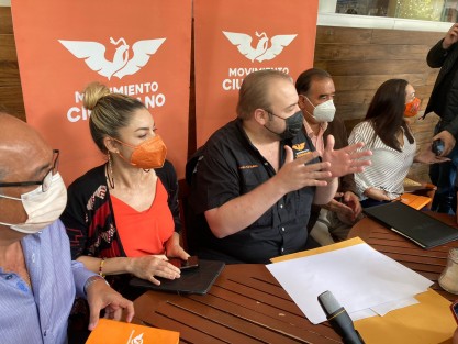  Sergio Gil Rullan dirigente de Movimiento Ciudadano, en conferencia de prensa anunció que impugnaran la selección de plurinominales y pedirán la remoción de consejeros del OPLE, ante el INE.