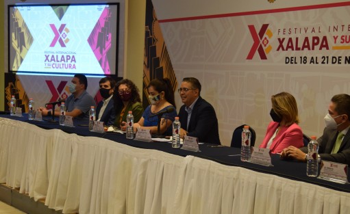 Autoridades de turismo y cultura presentaron el Festival Internacional Xalapa y su Cultura que se realizará del 18 al 21 de noviembre en las diferentes sedes de Xalapa.