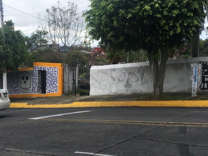 Comienza a llenarse la ciudad de motivos para Días de Muertos. 