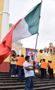 Ex policías intermunicipales de Poza Rica, Coatzintla, Tihuatlán y Papantla solicitan la intervención del Gobernador Cuitláhuac García para activar su liquidación pendiente desde 2015. Acusan la desaparición de 100 millones del fondo de liquidación.