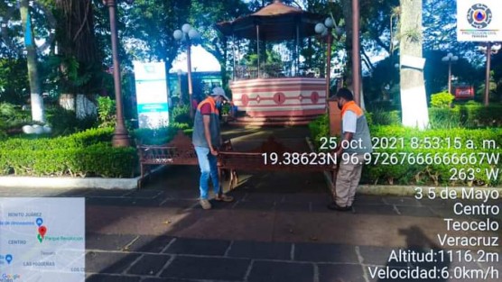 De manera coordinada, personal de Parques y Jardines, Servicios Generales y Protección Civil Teocelo, realizaron la poda y desrame de árboles que presentaban deterioro en ramas y troncos; esto con el objetivo de prevenir accidentes ante el ingreso de fuertes vientos en la temporada de frentes fríos en Veracruz. 