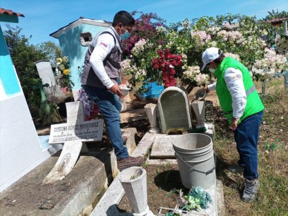  La Secretaría de Salud (SS), a través de la Dirección de Protección contra Riesgos Sanitarios, implementa diversas acciones en panteones de Cosamaloapan, Martínez de la Torre, Papantla, Poza Rica, Teocelo, Veracruz y Xico, a fin de prevenir brotes de COVID-19, dengue, zika y chikungunya durante las celebraciones de Día de Muertos. 