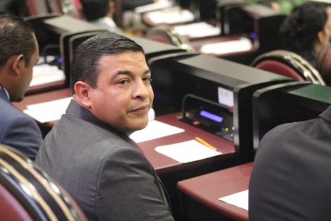 Por unanimidad ratifican a Gómez Cazarín como diputado plurinominal para la LXVI Legislatura.