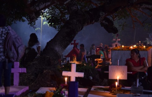 Así celebra el día de muertos en Zaragoza, Veracruz, con música, ofrendas, rezos y estas canciones para bailar mientras se visita  todos los altares.