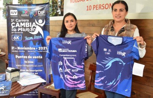 La Contadora Edna Catalina Presidente del DIF Municipal de Banderilla en rueda de prensa presentó este jueves en Xalapa, la Carrera <em>Cambia tu mundo 6k</em>, a realizarse el 21 de Noviembre;  Modalidad: individual, equipos. Inscripción en la IUV Universidad y en la tesorería municipal del ayuntamiento de Banderilla.