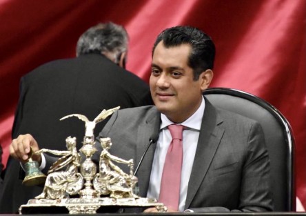 El presidente de la Mesa Directiva de la Cámara de Diputados, Sergio Gutiérrez Luna, afirmó que el Presupuesto de Egresos de la Federación (PEF) 2022 reactivará la economía de nuestro país, que sufrió afectaciones por la pandemia de Covid-19.