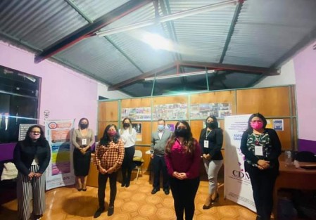 Se recibió  en Teocelo la visita del Instituto Veracruzano de las Mujeres a las oficinas del Centro de Desarrollo para las Mujeres en las instalaciones del DIF, corroborando actividades y por concluir el programa que contribuye en la difusión y prevención de la violencia de las mujeres. 