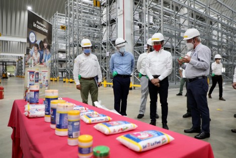  Domingo Arzani Capellini, director general de Sales del Istmo, empresa perteneciente a CYDSA, reveló la edificación de un nuevo centro de distribución para optimizar el suministro; el capital aplicado es de 220 millones de pesos y se originarán hasta 300 empleos directos e indirectos.

 