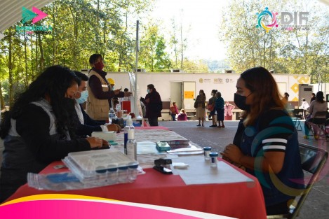 Este martes se lleva a cabo en Banderilla, Ver., la Caravana de la Salud, que brinda servicios médicos gratuitos a la población. 