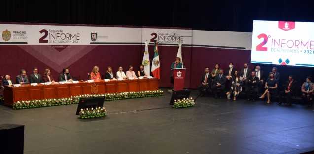 La presidenta del Poder Judicial, Inés Romero, rindió su Segundo Informe de Labores, acompañada por el gobernador Cuitláhuac García, la presidenta del Congreso local, Cecilia Guevara y demás magistrados.. 