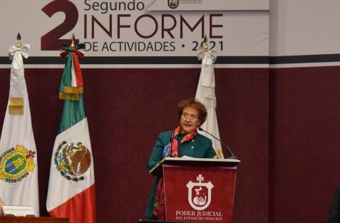 La presidenta del Poder Judicial, Inés Romero, rindió su Segundo Informe de Labores, acompañada por el gobernador Cuitláhuac García, la presidenta del Congreso local, Cecilia Guevara y demás magistrados.. 
