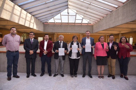 Con la finalidad de desahogar adecuadamente los trámites turnados por el Pleno de la LXVI Legislatura, este 17 de noviembre quedó instalada la Comisión Permanente de Gobernación, integrada por la y los legisladores Margarita Corro Mendoza, presidenta; Paul Martínez Marie, secretario y Genaro Ibáñez Martínez, vocal.