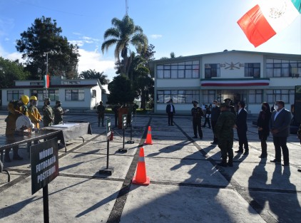  Con la presencia del gobernador Cuitláhuac García Jiménez, la Secretaría de la Defensa Nacional (SEDENA) llevó a cabo la inutilización de 710 armas de fuego decomisadas, que habían sido empleadas en actos ilícitos, refrendando así el compromiso de coadyuvar a la construcción de un país más seguro y en paz.