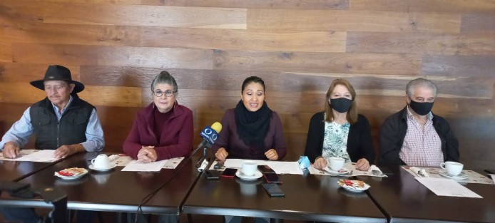 La representante legal del Barzón en Veracruz, Teresa Carbajal hizo el llamado a la Fiscalía General del Estado (FGE) atender sus denuncias contra abusos de agiotistas, quienes en este año han despojado de sus propiedades al menos a 9 adultos mayores, casos en que algunos notarios se han visto involucrados.