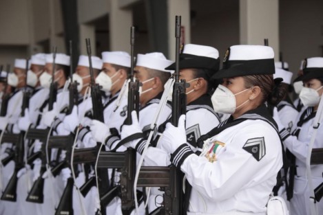 Desde la Base Aeronaval de esta ciudad, dijo que Veracruz es uno de los pilares de la institución, pues aquí se consumaron gestas heroicas en la consolidación de la Independencia y, gracias a ello, nuestro estado es nombrado en todo el país.