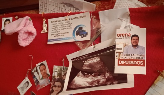 Devotos de San Rafael Guízar piden su intercesión por sus seres queridos, así se trate de un bebé por nacer, o del  ex diputado Erik Aguilar, quien fuera aprehendido por mover el cuerpo de una persona muerta y recordado por su expresión: <em>A la fiscal me la como en tacos</em>.  