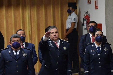 Hoy Veracruz es un estado fuerte y seguro, donde se trabaja para prevenir el delito y construir la paz desde los tres órdenes de gobierno y la participación de sociedad y sectores productivos, afirmó el titular de la Secretaría de Seguridad Pública (SSP), Hugo Gutiérrez Maldonado, en su comparecencia ante la LXVI Legislatura. 