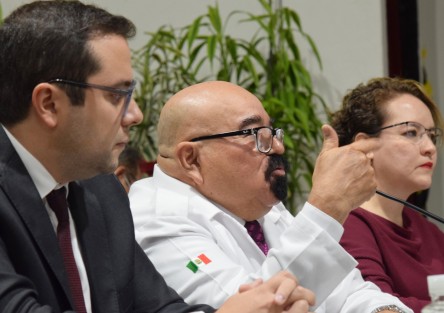 Ramos Alor presumió que el abasto de medicamento oncológico asciende a 84 por ciento en hospitales públicos de Veracruz.