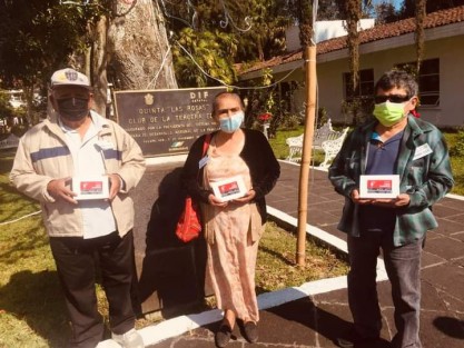 Última entrega 2018 - 2021 de aparatos auditivos a adultos mayores gestión de DIF Teocelo, un agradecimiento al DIF Estatal Veracruz Oficial a través de la Directora Rebeca Quintanar Barceló por tan noble acción a favor de mejorar la audición y la comunicación con los demás. Mediante un proceso de estudios de audiología, toma de moldes y se concluye con la entrega gratuitamente. 👂