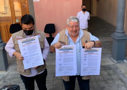 El delegado de los programas federales dijo que que ya está la convocatoria para la vacunación de refuerzo a los adultos mayores de 60 años en adelante en Xalapa,  del 13 a 17 de diciembre y habrá 9 sedes que serán: el Gimnasio Omega, el Gimnasio del FOVISSSTE, el Gimnasio La Lagunilla, la Facultad de Medicina, la Escuela Normal Veracruzana, el Centro de Atención Múltiple #60, la Torre el Olmo, Telesecundaria Rafael Lucio y el Salón Ejidal del Castillo.
