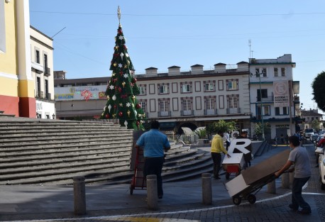 Por temporada navideña regresa el letrero de Veracruz a Plaza Lerdo... para las selfies.