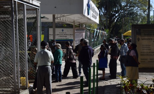 Autoridades esperan que sea un aproximado de 67 mil personas las que reciban este refuerzo en la capital veracruzana.
