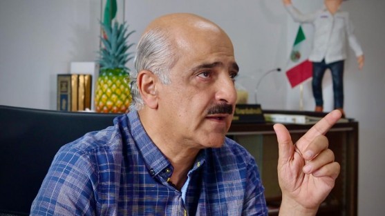 A unos días de rendir protesta como alcalde de Xalapa, Ricardo Ahued Bardahuil indicó que la prioridad de su administración será la eficiencia administrativa para ofrecer a xalapeñas y xalapeños más obra pública y mejores servicios.