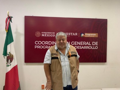 El Delegado de Programas para el Desarrollo, Manuel Huerta Ladrón de Guevara, informó que a partir del lunes continúa la campaña nacional de vacunación en segundas dosis para los menores de 15 a 17 años y en la aplicación de dosis de refuerzo para los adultos mayores de 60 años. Los operativos iniciarán en Hueyapan el 27 y 28 de diciembre, y en Cosoleacaque el día 27. 