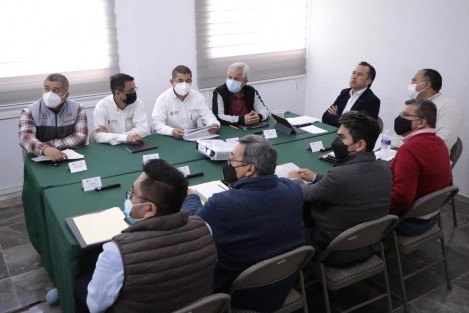 El Gobernador Cuitláhuac García sostuvo una reunión de revisión de proyectos de investigación del COVEICyDET, centrada en el avance de resultados de las propuestas apoyadas por el Gobierno del Estado en el marco de la Primera Convocatoria de Proyectos de Investigación Científica y Desarrollo Tecnológico, así como las acciones y proyectos en desarrollo por el COVEICYDET en 2021 para beneficio de la ciencia en el estado.