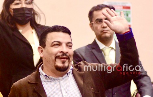 Veracruz ha dejado de ser el estado donde la aplicación de la ley era selectiva, donde se protegía a los criminales y se abandonaba a las víctimas; ahora la justicia se ejerce sin distingo, no hay impunidad ni complicidades, aseguró el diputado local Juan Javier Gómez Cazarín, presidente de la JUCOPO.