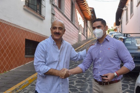 En cumplimiento a la exigencia ciudadana de más obras y mejores servicios,  Ahued Bardahuil reiteró que su administración eficientará los presupuestos, <em>no habrá vehículos ni pago de celulares para los funcionarios municipales</em>.