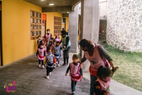 Con el fin de asegurar el bienestar de la niñez xalapeña, el equipo directivo del DIF Municipal Xalapa asistió al CADI Jardines para supervisar el simulacro de incendio para asegurar el bienestar de la niñez xalapeña, tal como lo instruyó el presidente municipal Ricardo Ahued Bardahuil. 