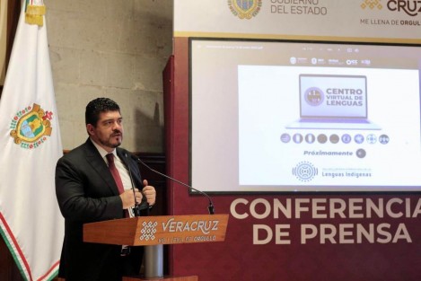  El Secretario de Educación en la entidad, Zenyazen Escobar, anunció durante la conferencia de prensa  del señor gobernador Cuitláhuac García Jiménez, el inicio de la enseñanza de las lenguas náhuatl, tének, tutunakú, lengua de señas mexicana (LSM), inglés, francés, italiano, chino y alemán, a través del Centro Virtual de Lenguas. 
