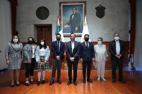 Para difundir entre la juventud el legado del ingeniero Heberto Castillo Martínez, uno de los políticos más influyentes de la izquierda mexicana en los últimos años, el Gobierno de Veracruz organizó el primer concurso de ensayo que lleva su nombre y cuyos ganadores fueron galardonados por el mandatario Cuitláhuac García Jiménez.

