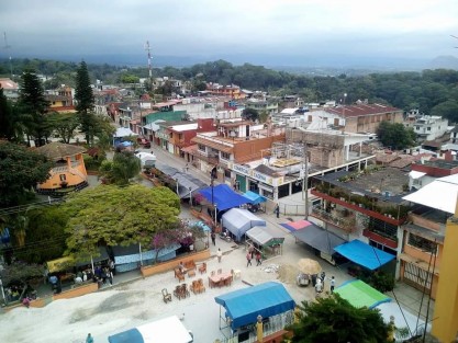 El Ayuntamiento de Cosautlán de Carvajal tiene problemas económicos por las deudas que dejó la anterior administración municipal. Actualmente la administración tiene que pagar casi 3 millones de pesos por laudos laborales. La presente administración ya trabaja en la resolución de los mismos.