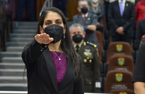 La titular de la Fiscalía General del Estado, Verónica Hernández Giadáns,  acudió a comparecer ante diputados de la Comisión Permanente de Procuración de Justicia.

