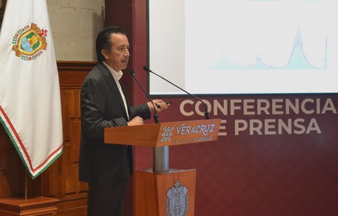 La Fiesta patronal de Tlacotalpan no será suspendida a pesar de un repunte en los contagios por COVID y la nueva variante Ómicron en el país, manifestó el Gobernador Cuitláhuac García Jiménez. 