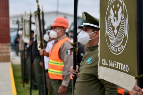 La Sala de Honor también alberga los reconocimientos nacionales e internacionales otorgados a oficiales y agentes caninos; destaca al centro una estatua de Gadafi, primer agente canino multipropósito. 