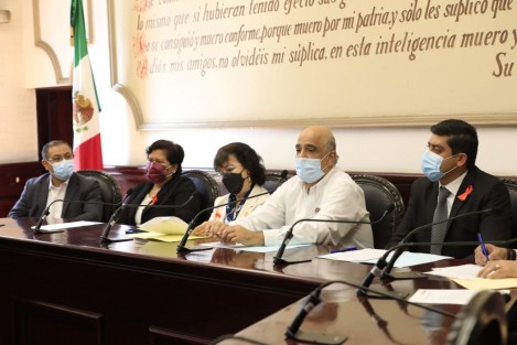  Para dar cumplimiento formal a uno de los principales objetivos de la Administración Municipal de Xalapa, se realizó la instalación de la Comisión edilicia de Transparencia y Acceso a la Información.

