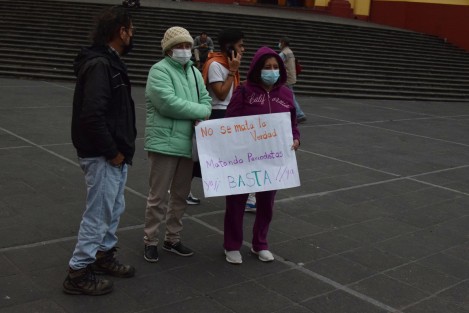 Periodistas y madres de desaparecidos se reunieron en Plaza Lerdo para exigir justicia por sus colegas asesinados en las últimas semanas.