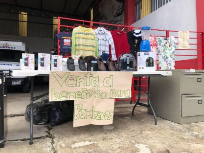 Cabe recordar que, desde hace unos días, los bomberos, en un acto de desesperación, pusieron a la venta parte de su mobiliario para recaudar fondos y mejorar su situación económica.