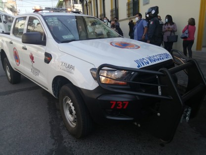 Personal de Protección Civil Municipal y SSP acudieron para revisar y evitar posibles accidentes. Afortunadamente nadie resultó intoxicado. 