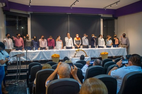 Con la presencia del Gobernador Ing. Cuitláhuac García Jiménez y de la titular de Protección Civil, Guadalupe Osorno Maldonado, se llevó a cabo la Toma de Protesta del Consejo Municipal de Protección Civil de Álamo Temapache, que fungirá durante el periodo 2022-2025.